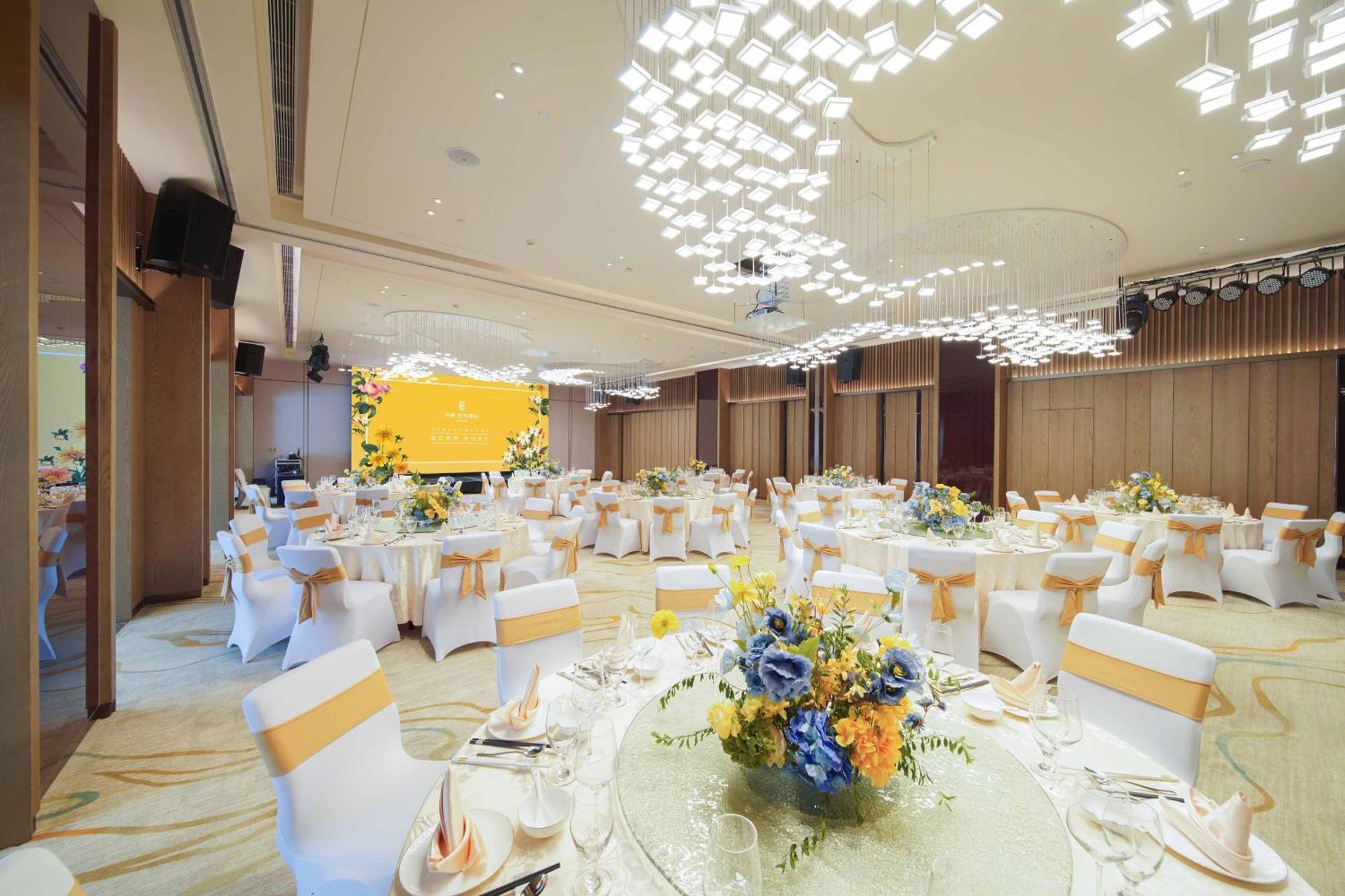 Imperial Traders Elong Hotel - Free Shuttle Bus To Canton Fair Complex & Overseas Buyer Registration Services Exterior photo